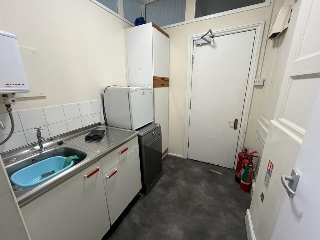 Primary image of First And Second Floors , 1A Queen Square, Bath, Bath and North East Somerset, BA1 2HA