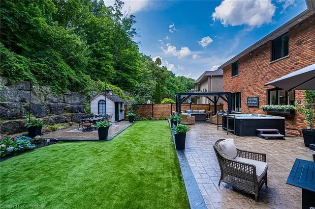 Additional image 44 of 8 Orr Cres