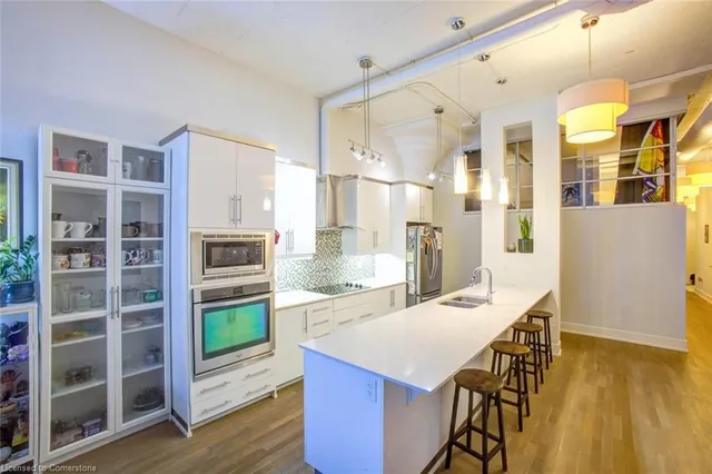 Additional image 19 of 112 Benton St Unit 101