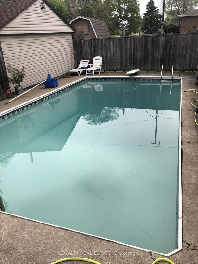 Additional image 27 of 704 Burgess Ave