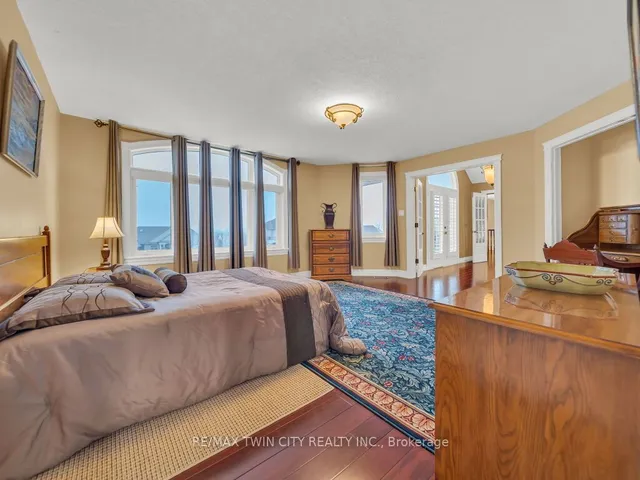 Additional image 23 of 26 Paddock Crt