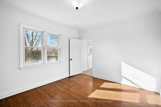 Additional image 19 of 1053 HELENA St