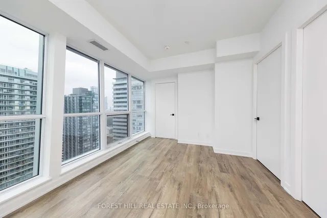 Additional image 9 of 327 King St Unit 4006