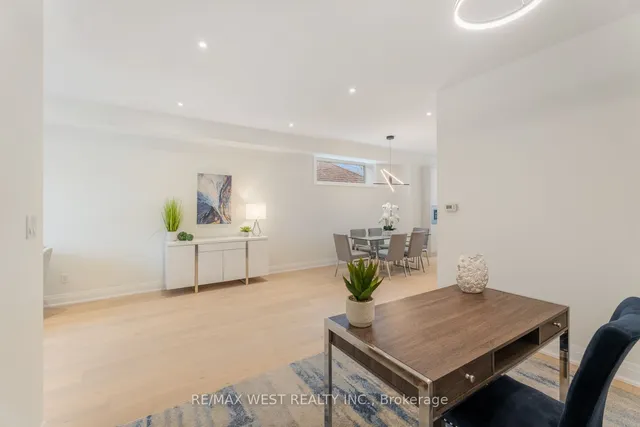 Additional image 7 of 1049 Greenwood Ave