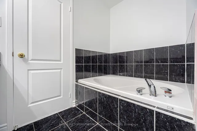 Additional image 19 of 117 Mint Leaf Blvd