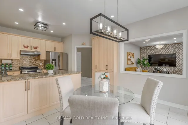 Additional image 21 of 16 Runnymede Cres