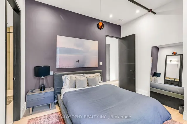 Additional image 17 of 102 Bloor St Unit 503