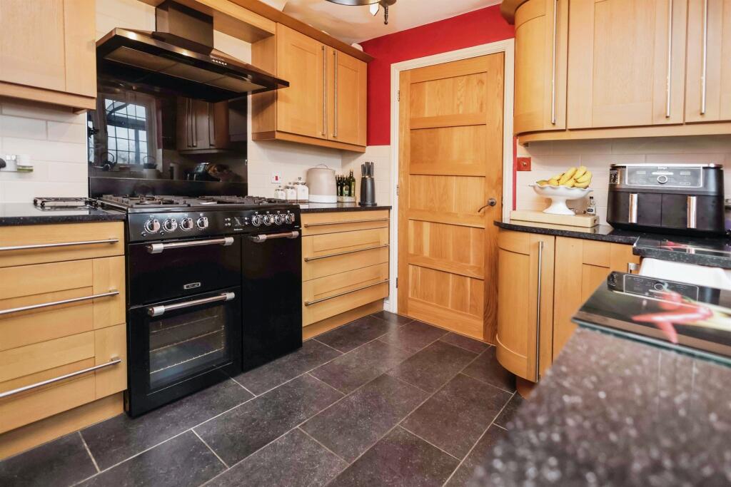 Additional image 6 of Macdonald Close, Tividale, OLDBURY