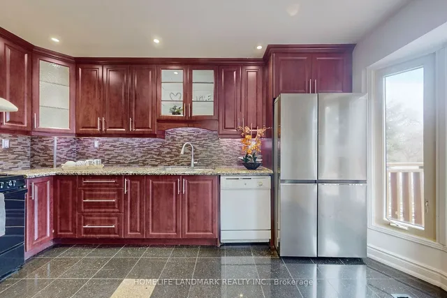 Additional image 11 of 19 Myrna Lane