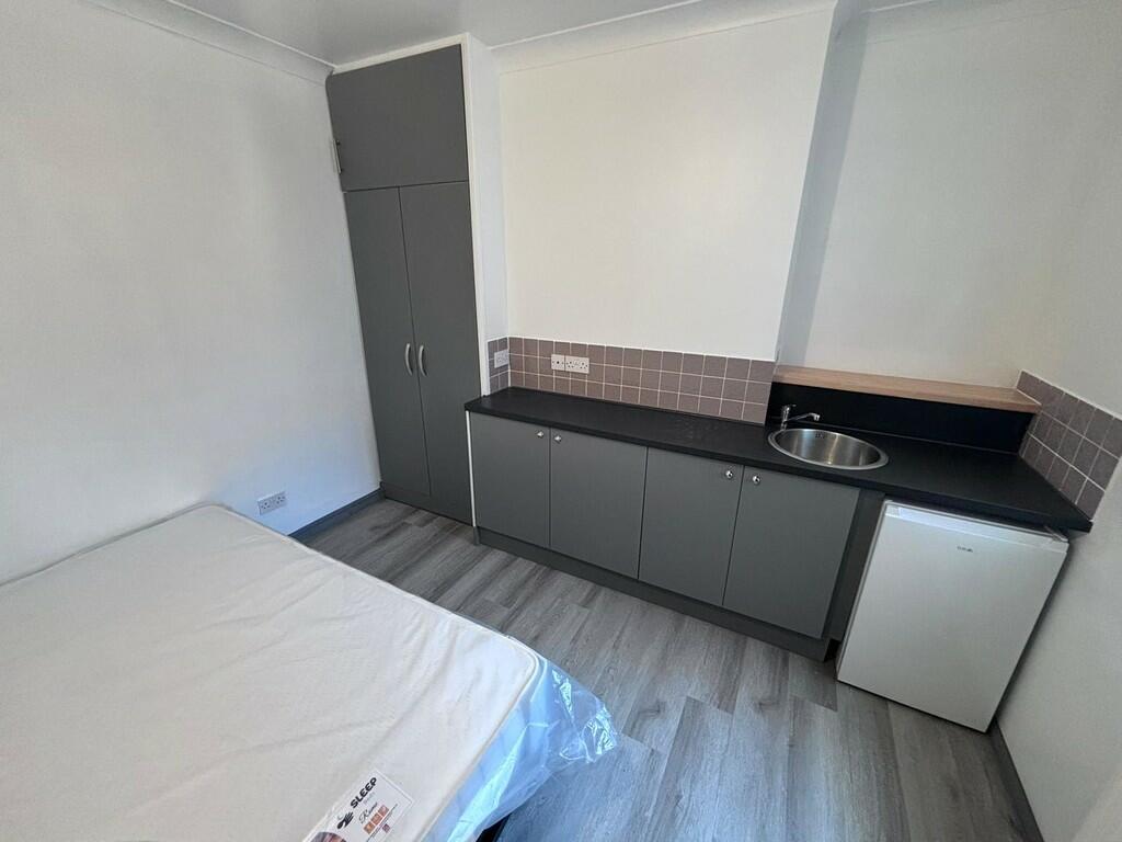 Additional image 8 of Everton Road, Yeovil