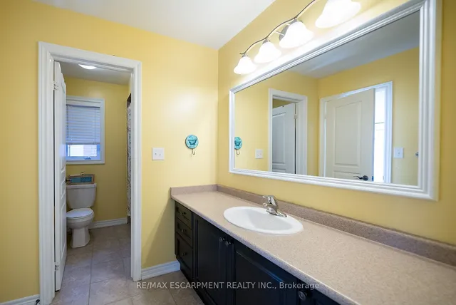 Additional image 25 of 19 Humphrey St