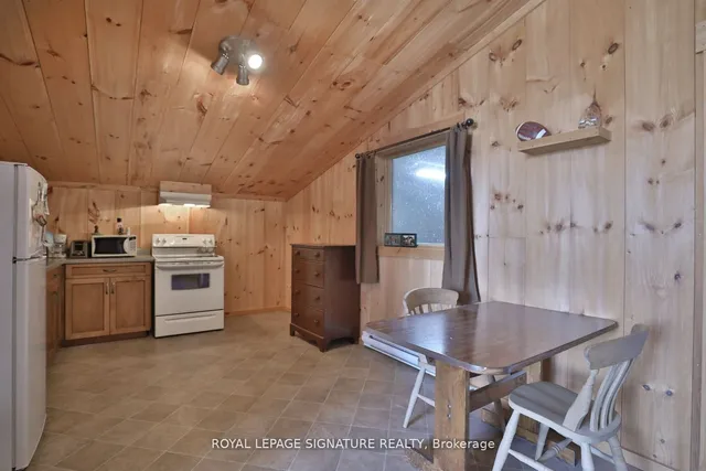 Additional image 35 of 1694 Centre Rd