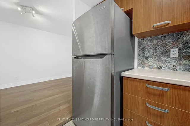 Additional image 15 of 55 Harrison Garden Blvd Unit 905