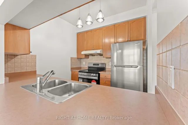 Additional image 11 of 18 Mondeo Dr Unit PH42