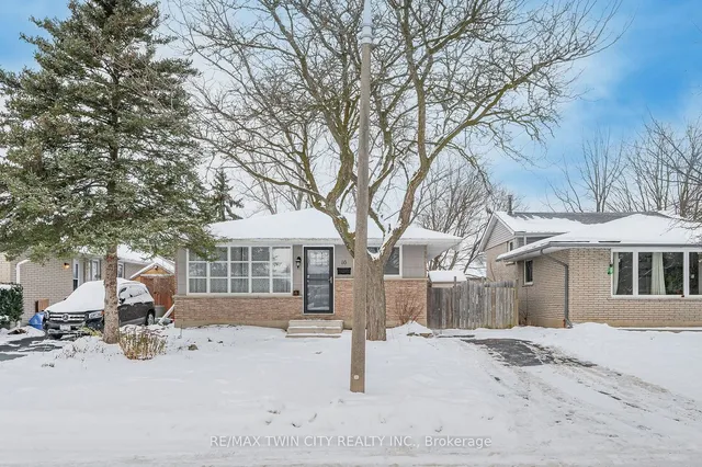 Additional image 2 of 16 Overlea Cres