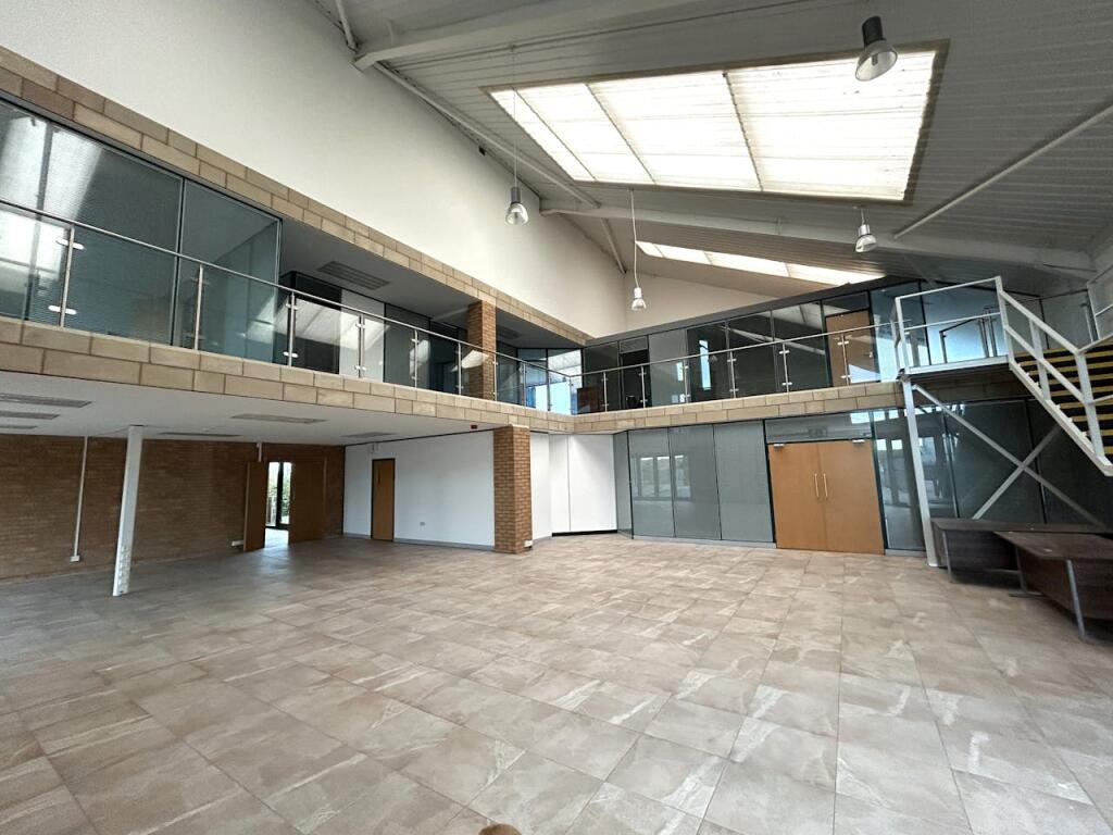 Additional image 10 of 21 Buntsford Drive, Bromsgrove, Worcestershire, B60 3AJ