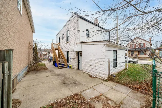 Additional image 38 of 32 Britannia Ave