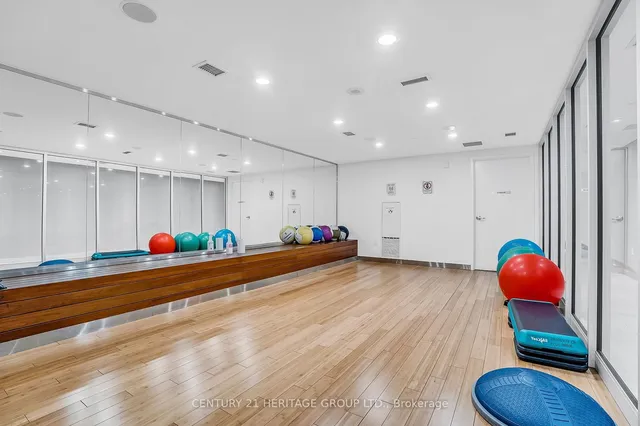 Additional image 33 of 15 Iceboat Terr Unit 4216