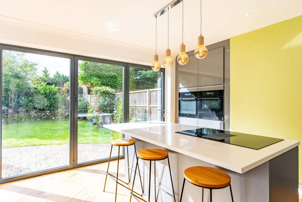 Additional image 6 of Moreton Avenue, Harpenden, Hertfordshire, AL5