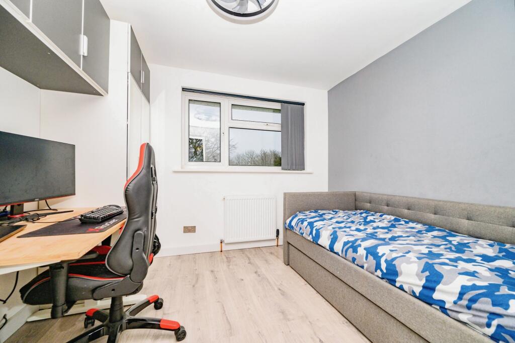 Additional image 19 of Derwent Road, Harpenden, AL5