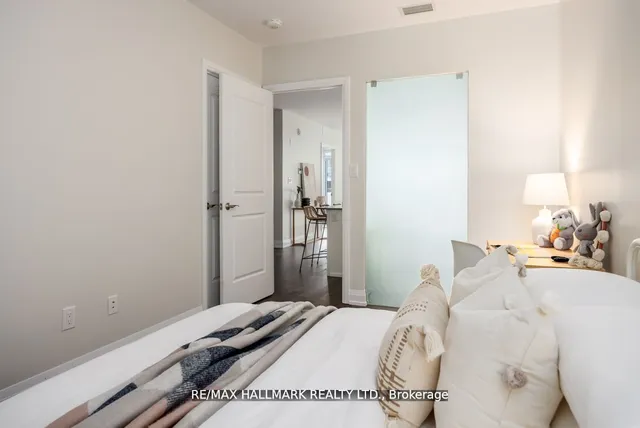 Additional image 19 of 200 Woodbine Ave Unit 304