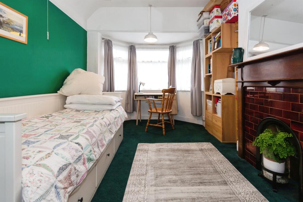 Additional image 7 of Russell Road, Hall Green, BIRMINGHAM