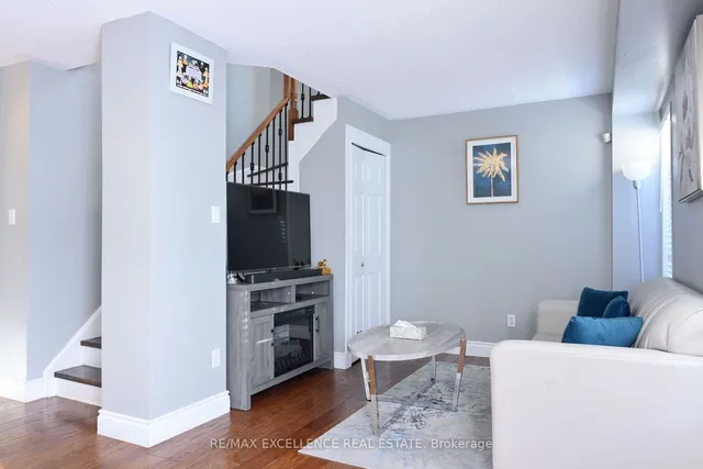 Additional image 9 of 73 Viceroy Cres