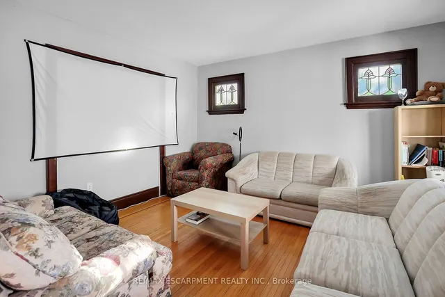 Additional image 8 of 21 Paisley Ave