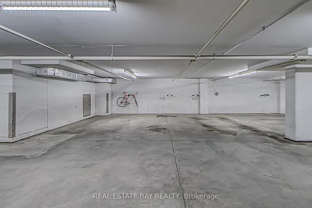 Additional image 37 of 50 Lombard St Unit 1005