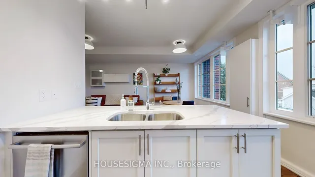 Additional image 13 of 12 Blanshard St Unit 309