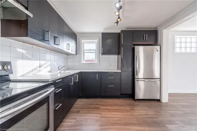 Additional image 13 of 1221-1223 Main St