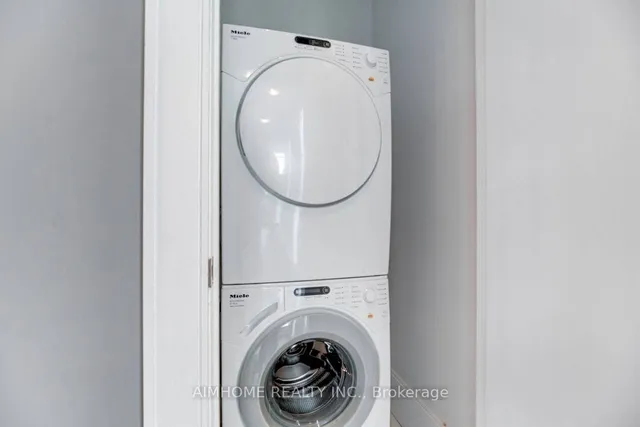 Additional image 20 of 39 Queens Quay Unit Th 111