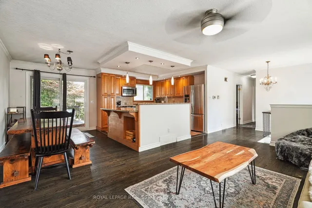 Additional image 7 of 1284 Elgin Cres