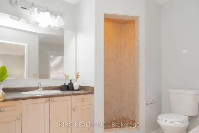 Additional image 23 of 54 COACHLIGHT Cres