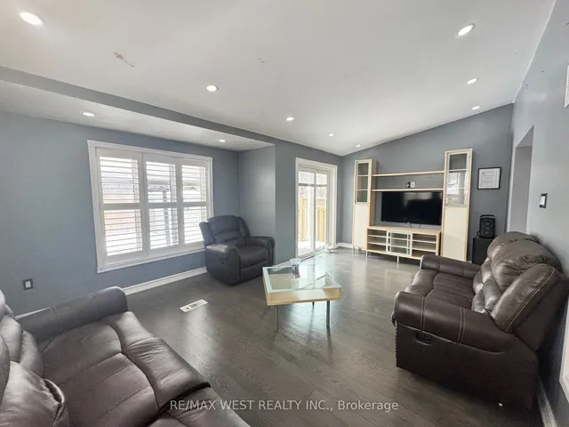 Additional image 19 of 32 Loons Call Cres