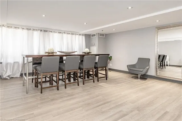 Additional image 16 of 1369 Bloor St Unit 610