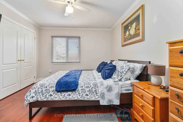 Additional image 14 of 92 pressed brick Dr