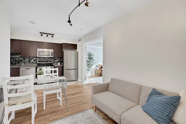 Additional image 12 of 61 Heintzman St Unit 914