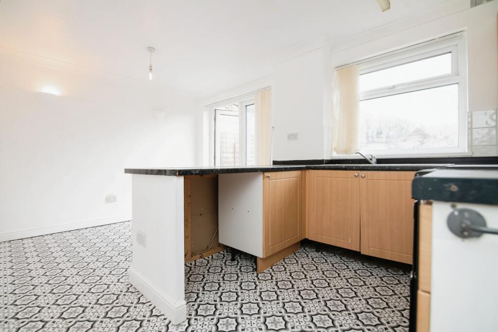 Additional image 4 of Edgmond Close, REDDITCH, Worcestershire, B98