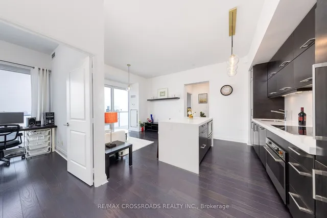 Additional image 16 of 1080 Bay St Unit 4509