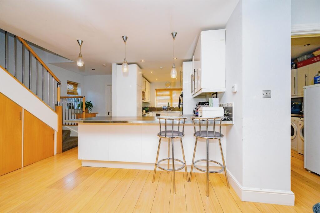 Additional image 17 of Birch Way, London Colney, St. Albans