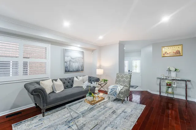 Additional image 4 of 144 Tiller Tr