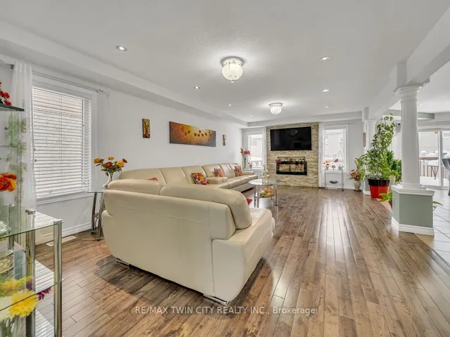 Additional image 7 of 46 Woodbine Ave