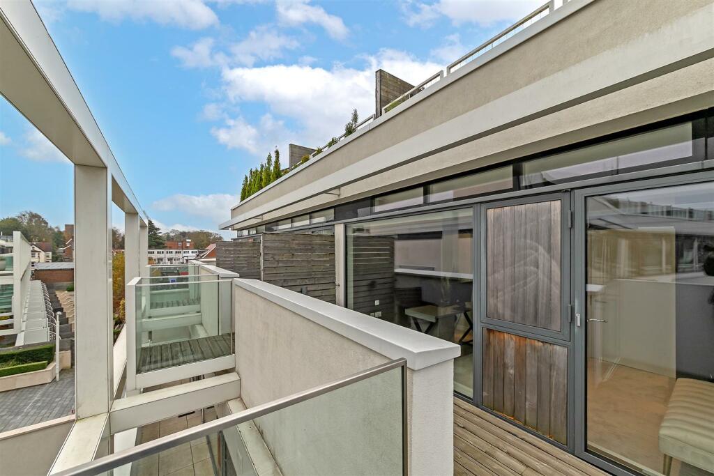 Additional image 31 of London Road, St. Albans