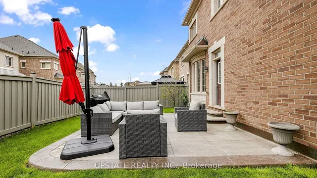 Additional image 34 of 23 Louisburg Cres