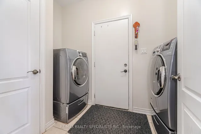 Additional image 17 of 201 Eight Ave