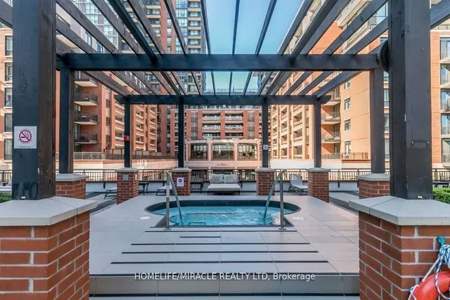 Additional image 21 of 800 Lawrence Ave Unit 407