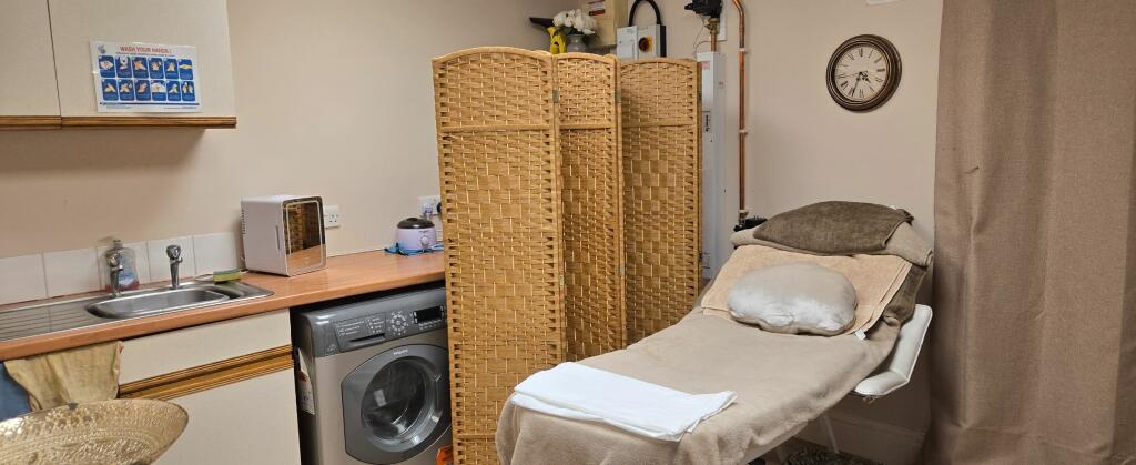 Additional image 8 of Salon Excel, Hackett Place, Hilperton, Trowbridge, Wiltshire. BA14 7GW