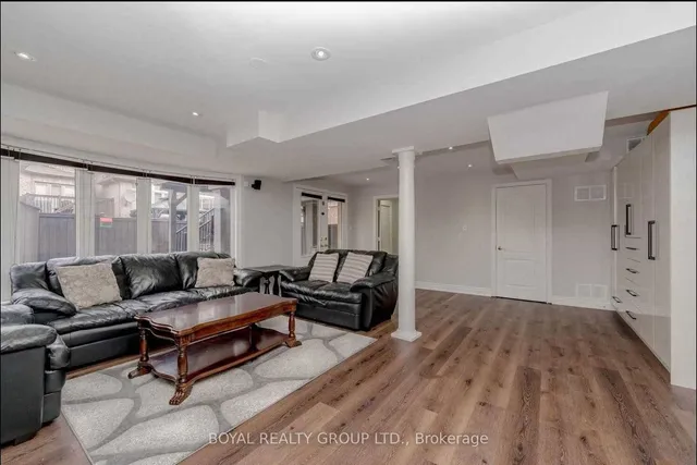 Additional image 31 of 121 Leadership Dr