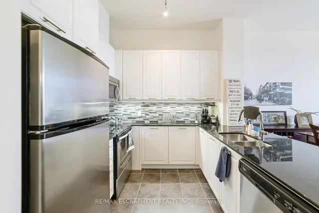 Additional image 7 of 2480 Prince Michael Dr Unit 102